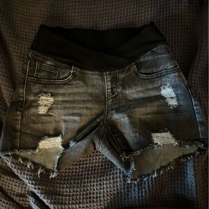 Size small maternity shorts